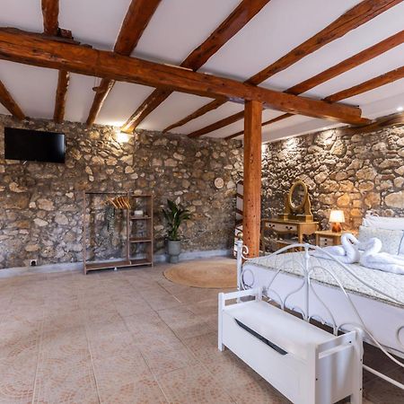 The Stone Suite Moraḯtika Ngoại thất bức ảnh