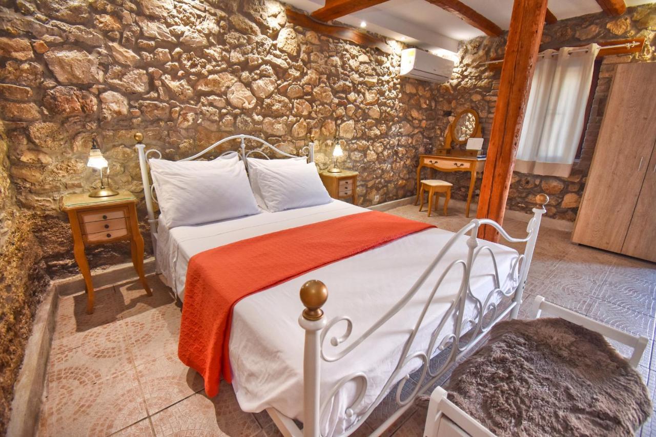 The Stone Suite Moraḯtika Ngoại thất bức ảnh