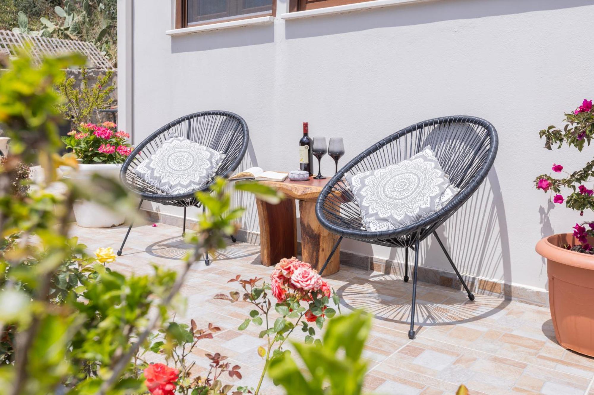 The Stone Suite Moraḯtika Ngoại thất bức ảnh